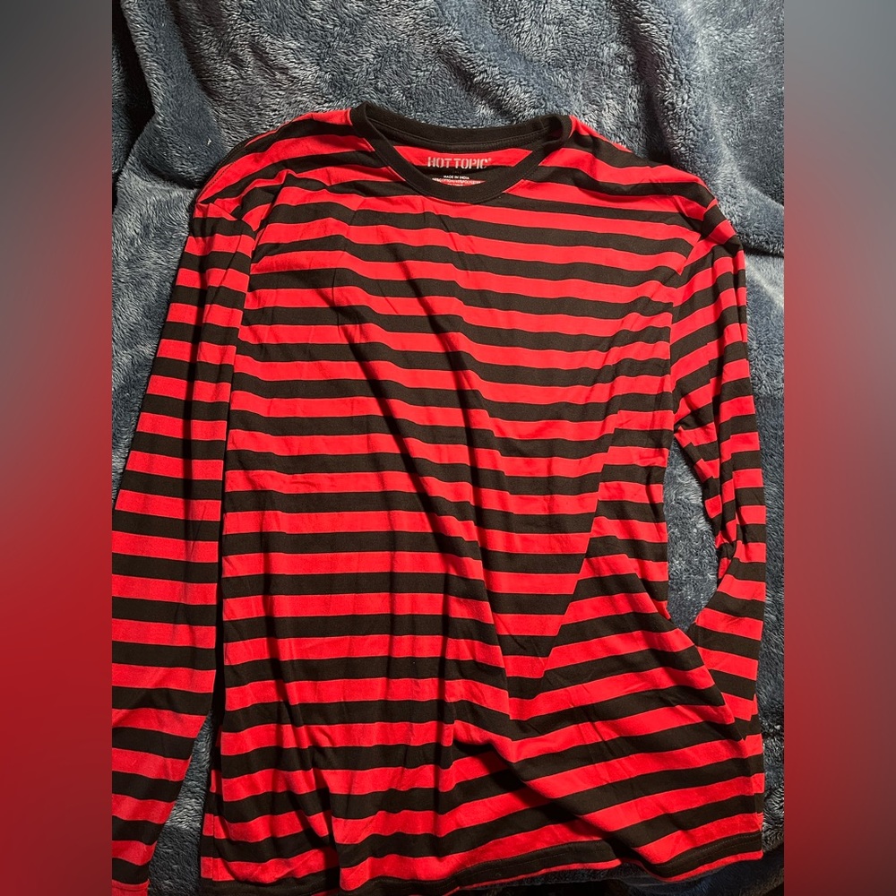 Hot topic red and black striped long sleeve shirt